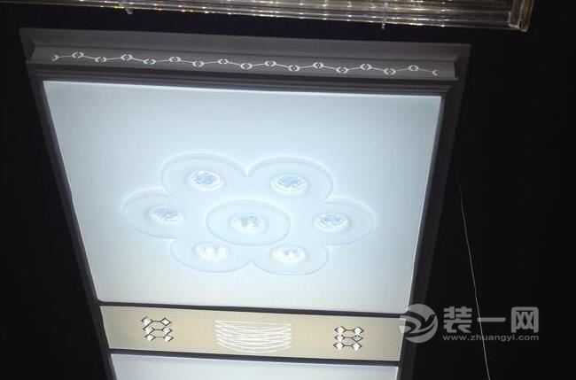 灯具安装